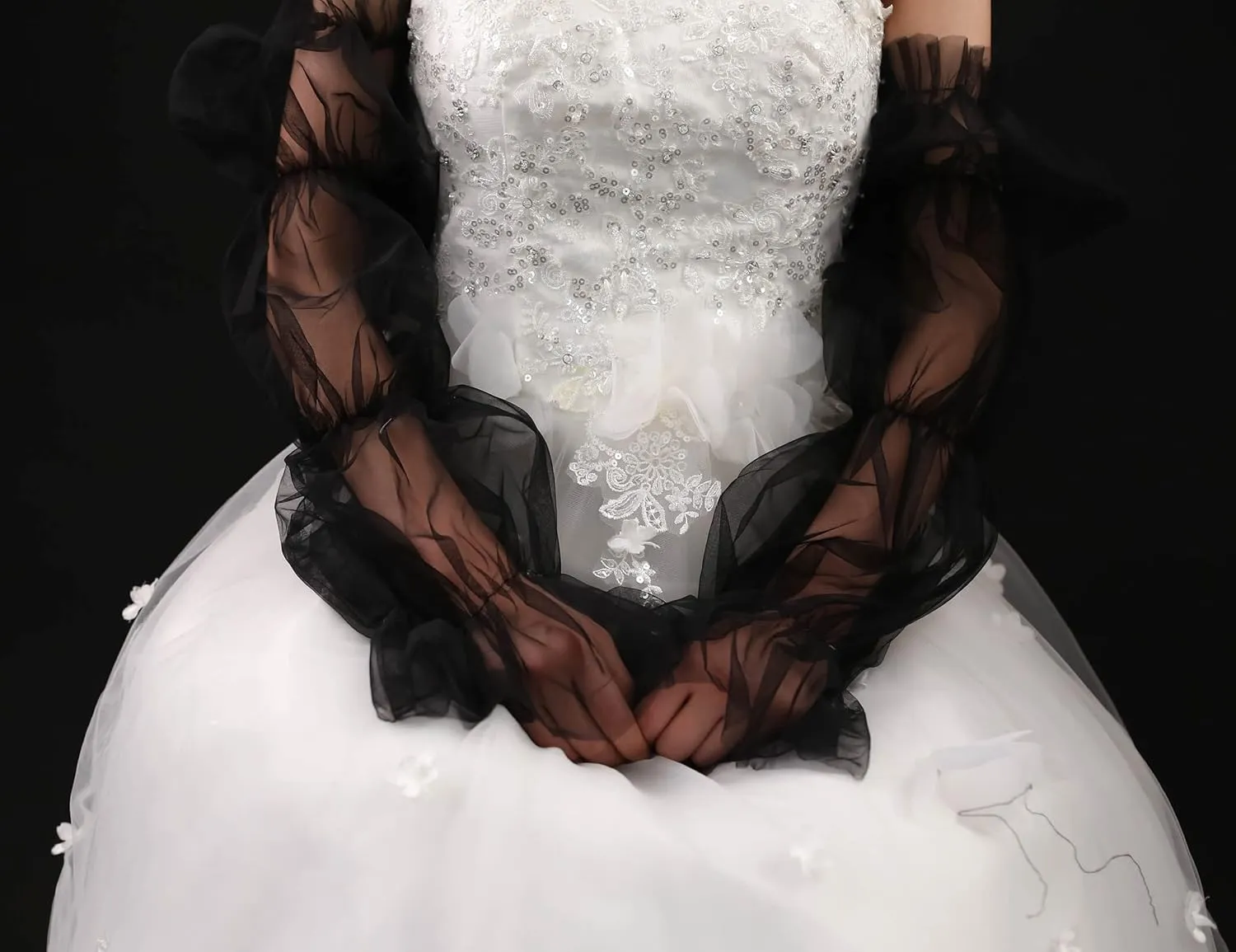 QRBTSCL Women's Long Tulle Gloves Lace Semi Sheer Puffy Sleeves Fingerless Gloves Sunscreen Dress Costume Accessory